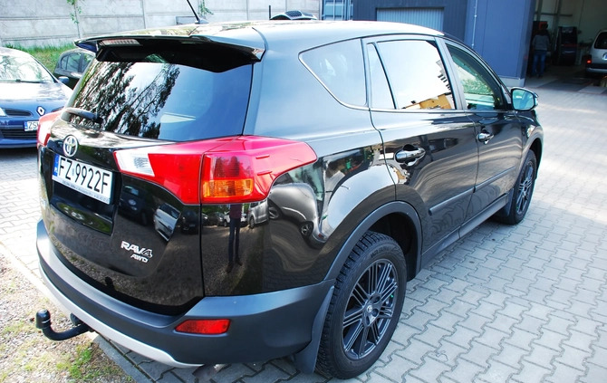 Toyota RAV4 cena 87820 przebieg: 98000, rok produkcji 2015 z Bobolice małe 781